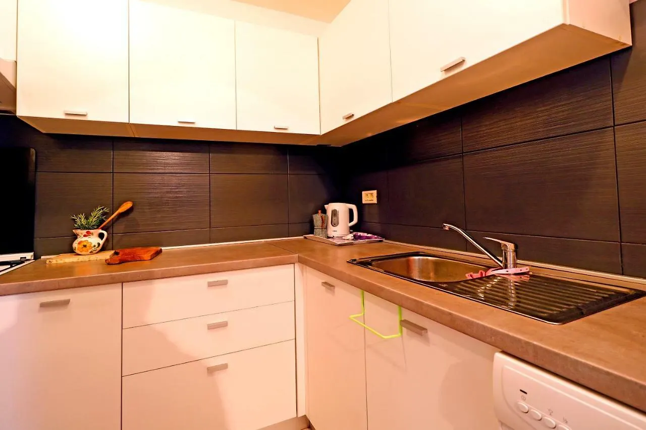 Apartman Porta No' Lägenhet Bale 0*,  Kroatien